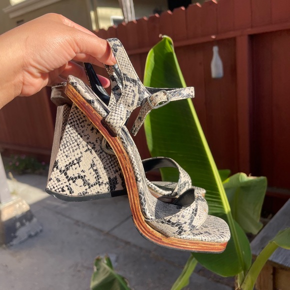 Vintage Y2K Snakeprint Funky Heel Edward Paul - Picture 8 of 12